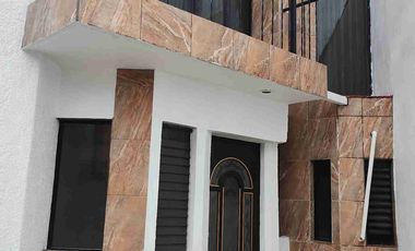 Casa en venta en El Palomar, Zona baja