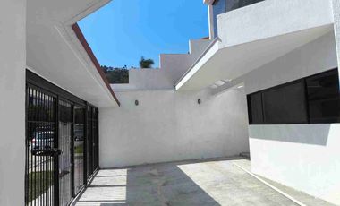 Casa en venta en El Palomar, Zona baja