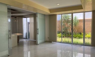 CASA EN VENTA EN ZAVALETA EN FRACCIONAMIENTO JARDINES DE ZAVALETA, RECÁMARAS ENORMES TODAS CON BAÑO, PUEBLA