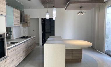 CASA EN VENTA EN ZAVALETA EN FRACCIONAMIENTO JARDINES DE ZAVALETA, RECÁMARAS ENORMES TODAS CON BAÑO, PUEBLA