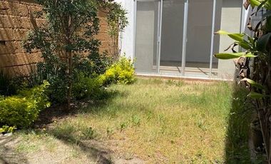CASA EN VENTA EN ZAVALETA EN FRACCIONAMIENTO JARDINES DE ZAVALETA, RECÁMARAS ENORMES TODAS CON BAÑO, PUEBLA
