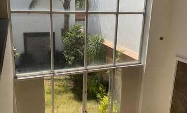 CASA EN VENTA EN ZAVALETA EN FRACCIONAMIENTO JARDINES DE ZAVALETA, RECÁMARAS ENORMES TODAS CON BAÑO, PUEBLA