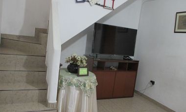 ARRIENDO APARTAMENTO AMPLIO BARRIO GUAYAQUIL CALI