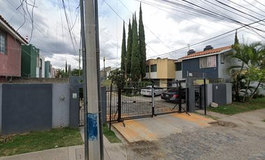 CASA EN VENTA EN LA COLONIA LOMAS DE SAN AGUSTIN EN TLAJOMULCO DE ZUÑIGA, JALISCO -SF