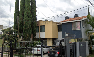 CASA EN VENTA EN LA COLONIA LOMAS DE SAN AGUSTIN EN TLAJOMULCO DE ZUÑIGA, JALISCO -SF