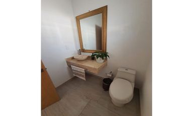 RENTA DE CASA AMUEBLADA  EN LA FLORIDA (RESIDENCIAL VALBUENA)