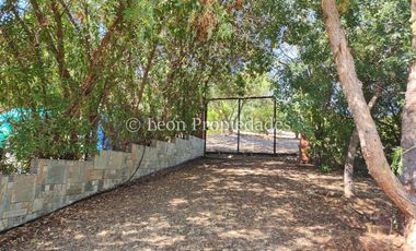 Leon propiedades vende casa en sector Los Naranjos, Curacaví.