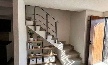 CASA NUEVA EN RENTA EN VIÑEDOS II