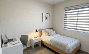 CASA NUEVA EN RENTA EN VIÑEDOS II