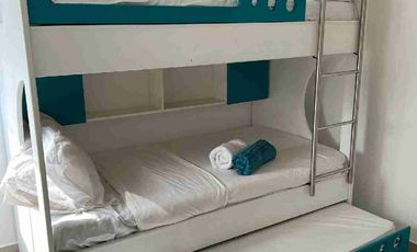 ARRIENDO APARTAMENTO AMOBLADO, DOS HABITACIONES, DOS BAÑOS, SALA, COMEDOR, COCINA, BALCÓN VISTA AL MAR,