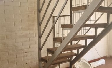 Amplia Casa en Buin Familiar en Barrio Tranquilo 4D+1 B+1E