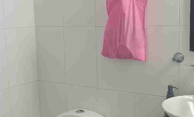 ARRIENDO APARTAMENTO DE UNA HABITACION, AMOBLADO.