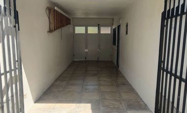 Chalet Refaccionado a Nuevo a metros del Asfalto