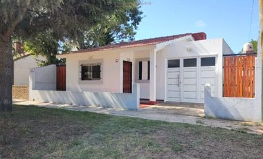 Chalet Refaccionado a Nuevo a metros del Asfalto