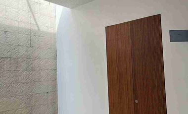 Dijual Rumah Plus Kolam Renang Komp. Senam Indah Jl. Terusan Jakarta Antapani