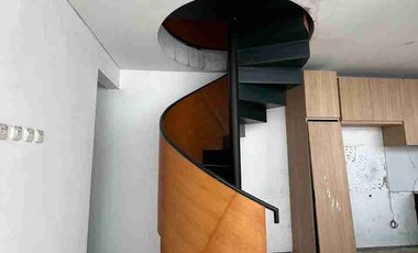 Dijual Rumah Plus Kolam Renang Komp. Senam Indah Jl. Terusan Jakarta Antapani