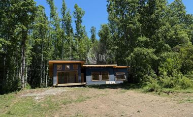 Casa en Parcela, Completamente Nueva, A 5 Minutos de Comercio - Pucón