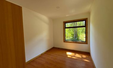 Casa en Parcela, Completamente Nueva, A 5 Minutos de Comercio - Pucón