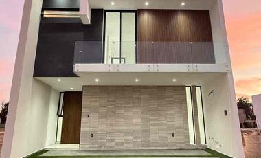 CASA EN VENTA EN VALLE IMPERIAL