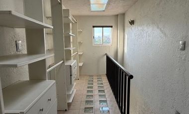 CASA EN VENTA EN LOMAS DE LA HERRADURA