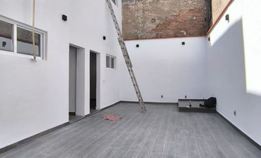 OFICINA EN RENTA RECIEN REMODELADA