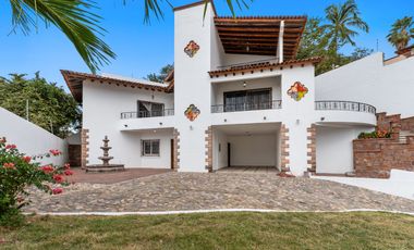 Casa en Venta en Puerto Vallarta con Potencial de Desarrollo – El Calvario, Pitillal