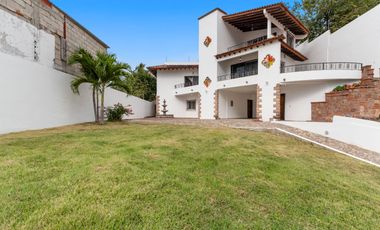 Casa en Venta en Puerto Vallarta con Potencial de Desarrollo – El Calvario, Pitillal