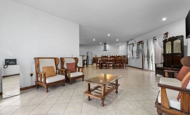 Casa en Venta en Puerto Vallarta con Potencial de Desarrollo – El Calvario, Pitillal