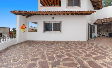 Casa en Venta en Puerto Vallarta con Potencial de Desarrollo – El Calvario, Pitillal