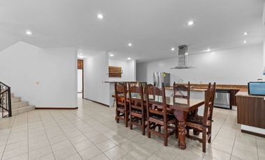 Casa en Venta en Puerto Vallarta con Potencial de Desarrollo – El Calvario, Pitillal