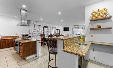 Casa en Venta en Puerto Vallarta con Potencial de Desarrollo – El Calvario, Pitillal