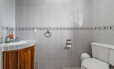 Casa en Venta en Puerto Vallarta con Potencial de Desarrollo – El Calvario, Pitillal