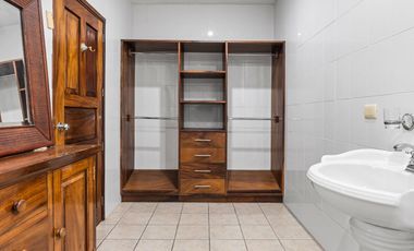 Casa en Venta en Puerto Vallarta con Potencial de Desarrollo – El Calvario, Pitillal