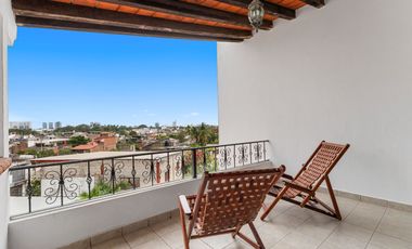 Casa en Venta en Puerto Vallarta con Potencial de Desarrollo – El Calvario, Pitillal