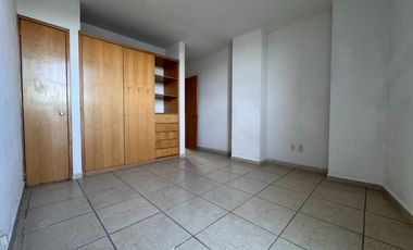 OFICINAS EN RENTA ZONA NORTE LEON GTO SOBRE BLV.CAMPESTRE A UNA CALLE DE UNIVERSIDAD LA SALLE