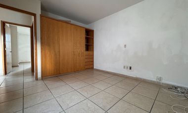 OFICINAS EN RENTA ZONA NORTE LEON GTO SOBRE BLV.CAMPESTRE A UNA CALLE DE UNIVERSIDAD LA SALLE