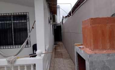 Casa en venta en Salinas – Cdla. Las Dunas (atrás de Megamaxi)