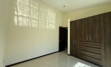 Departamento Nuevo en Renta – Excelente Ubicación  entre Amalia Solórzano y Vistabella, en una zona de gran plusvalía y fácil acceso.