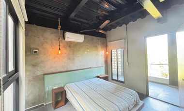 Renta de Estudio Amueblado con Alberca– 2do Nivel Sobre Av. Fonatur, a pasos de Av. Huayacán