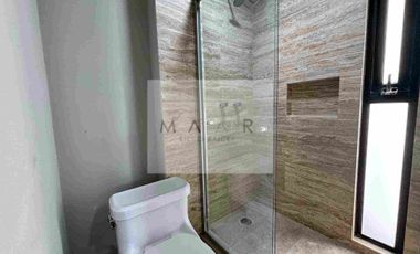 Renta de Estudio Amueblado con Alberca en 2do Nivel Sobre Av. Fonatur, a metros de Av. Huayacán