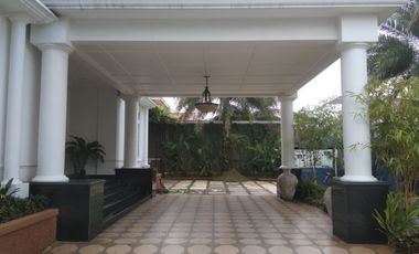 RUMAH MEWAH LOKASI STRATEGIS DI CIRENDEU TANGERANG SELATAN, BANTEN