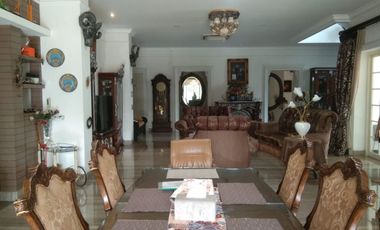 RUMAH MEWAH LOKASI STRATEGIS DI CIRENDEU TANGERANG SELATAN, BANTEN