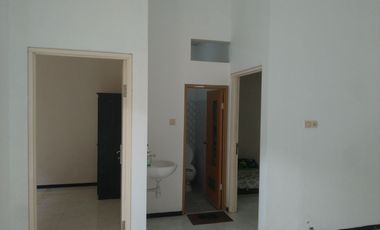 Well Maintained Home in a Prime Location, Close to Public Facilities