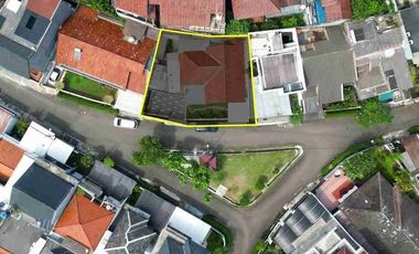Bintaro Sektor 1 Rumah Siap Huni Depan Taman