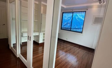 Paseo De Magallanes Village For Rent