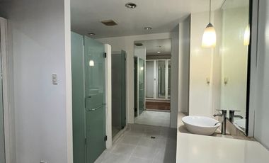 Paseo De Magallanes Village For Rent