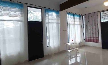 disewa rumah hook di jalan utama 2 lt kt 3+2 hadap utara barat