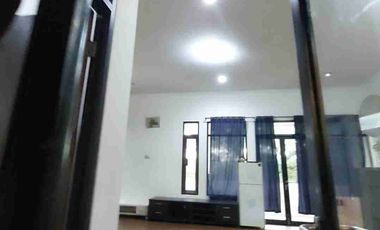 disewa rumah hook di jalan utama 2 lt kt 3+2 hadap utara barat
