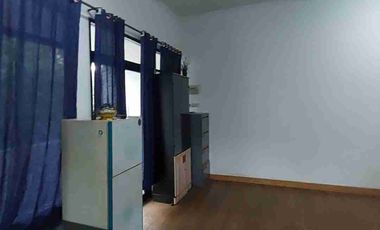 disewa rumah hook di jalan utama 2 lt kt 3+2 hadap utara barat