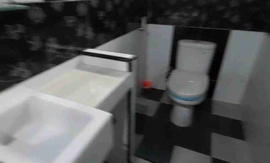 disewa rumah hook di jalan utama 2 lt kt 3+2 hadap utara barat